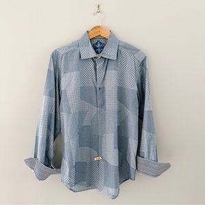Robert Graham Unique Patterned Blue and White Dress Shirt